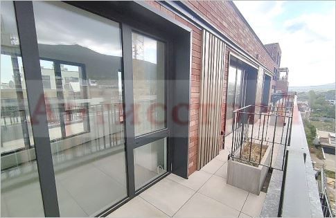 Снимка 305853020