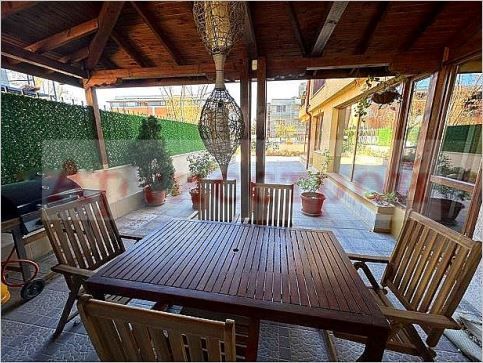 Снимка 308013797