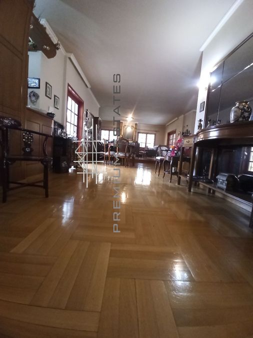 Photo 309165947