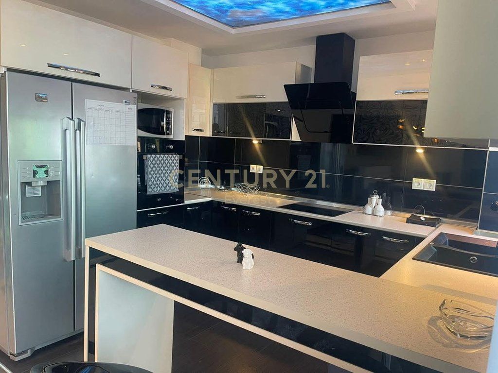 Apartament në shitje Rr. e Durresit