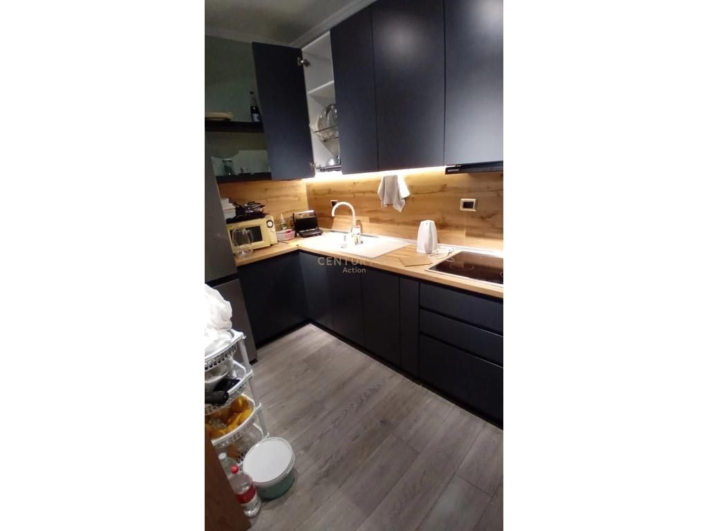 Apartament në shitje 21 Dhjetori