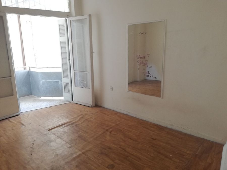 Photo 312117326