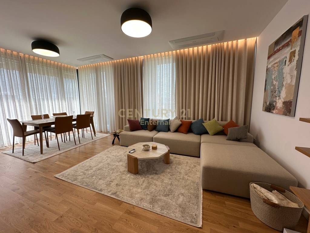 Apartament me qira Rr. e Kosovarëve