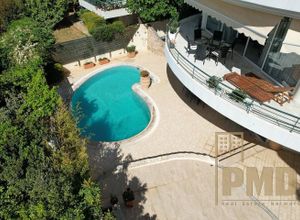 Βίλα προς πώληση Καλυμνιώτικα (Βούλα) 450 τ.μ. Ισόγειο 5 Υπνοδωμάτια
