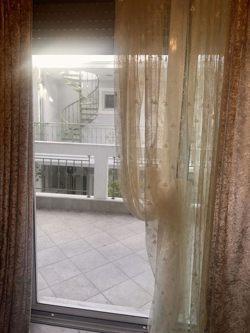 Photo 317930285