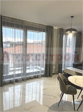 Снимка 318641342