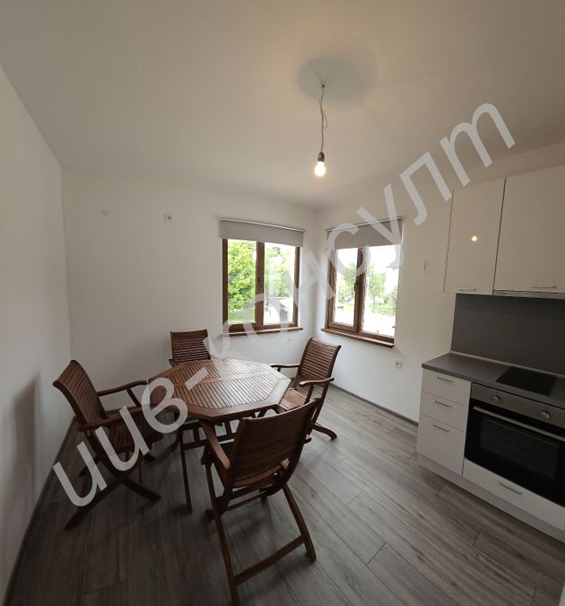 Снимка 319085771