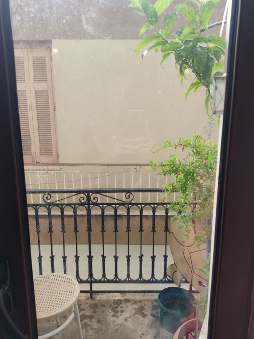 Photo 320196938