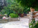 Photo 320285744