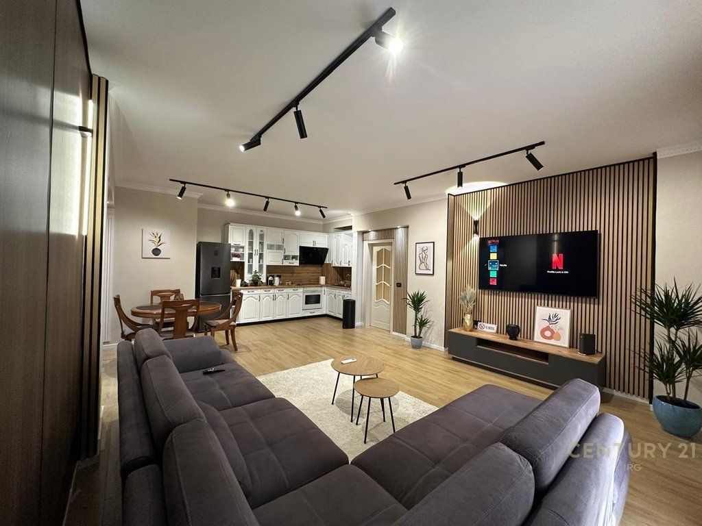 Apartament me qira Rr. e Kosovarëve