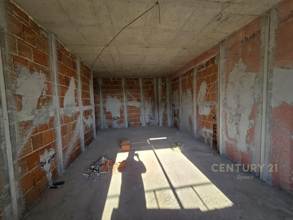 Apartament në shitje Paskuqan