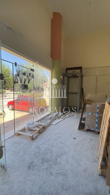 Photo 321297449