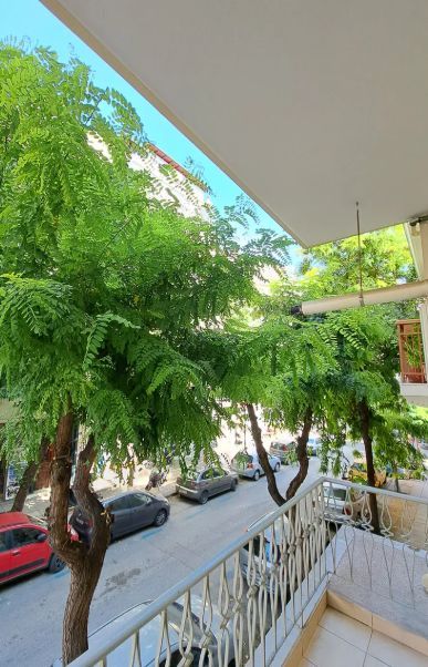 Photo 321413348