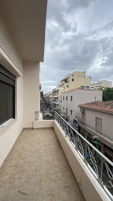 Photo 323096531