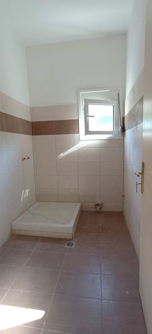 Photo 323286284
