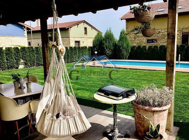 Снимка 323610326