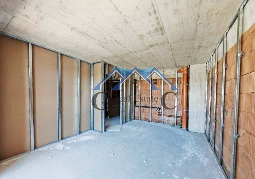 Снимка 323624993