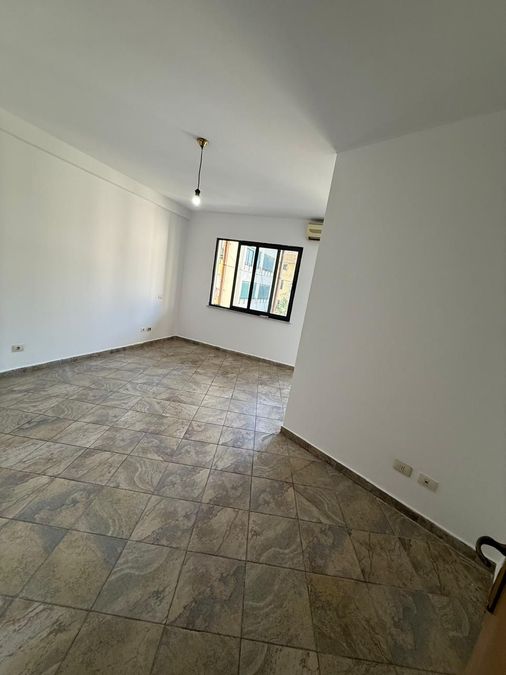 Foto 323840414