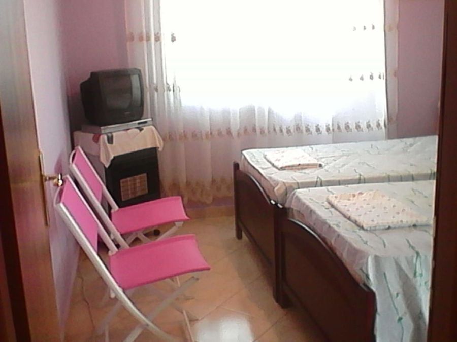Photo 324409478