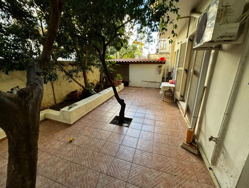 Photo 324600920