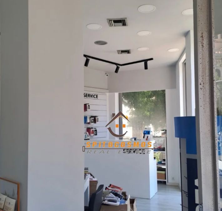 Photo 324795890