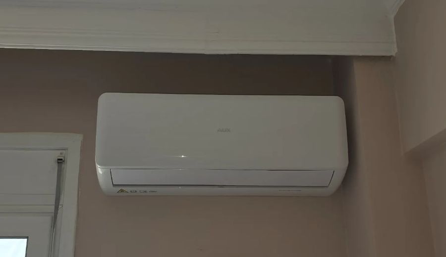 Photo 325282646