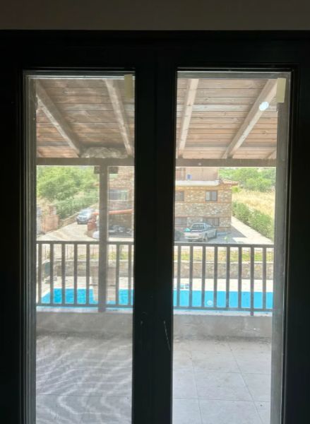 Photo 325308563
