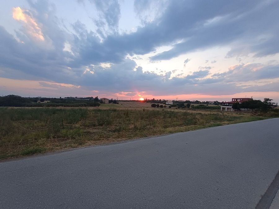 Photo 325327700