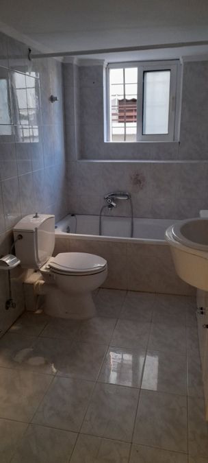 Photo 325525871