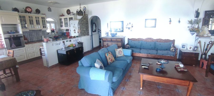 صورة فوتوغرافية 325616687