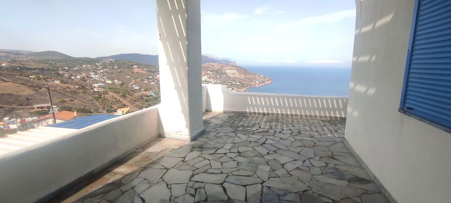 صورة فوتوغرافية 325616720