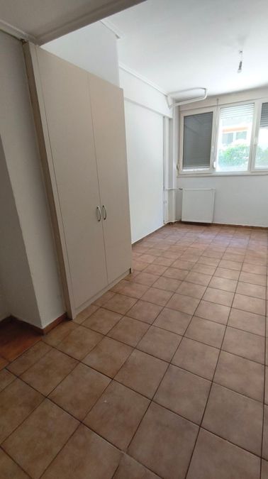Photo 325767620