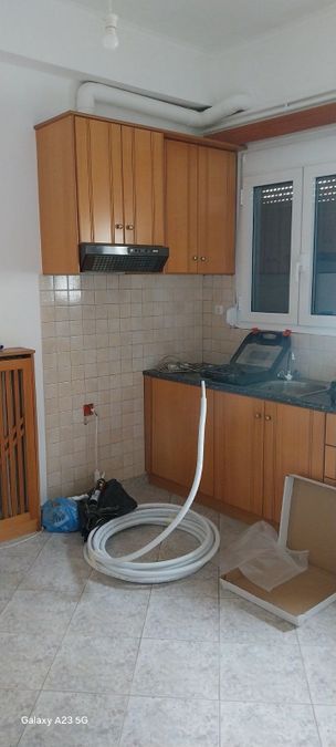 Photo 325768013