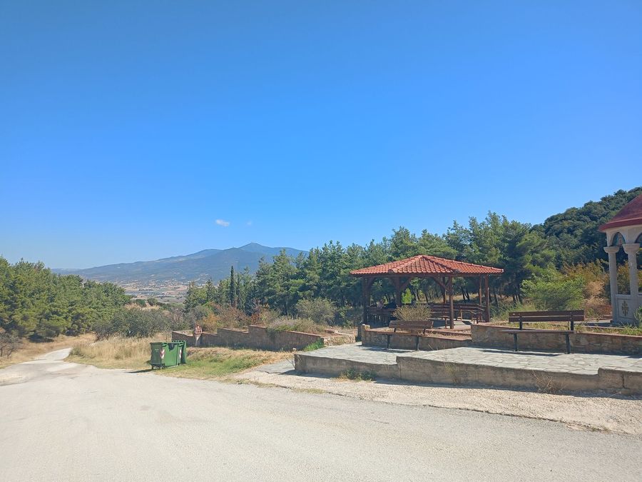 Photo 325823360