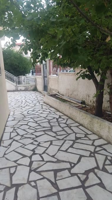 Photo 326041187