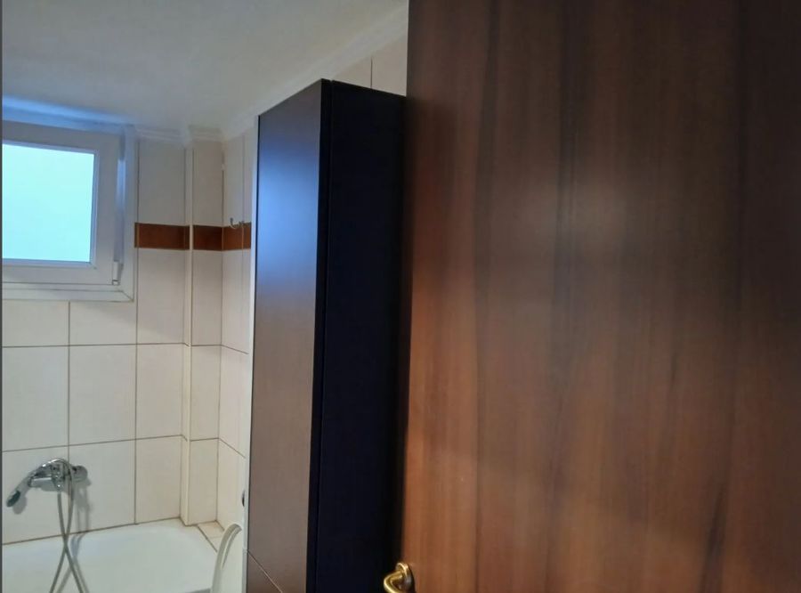 Photo 326079374