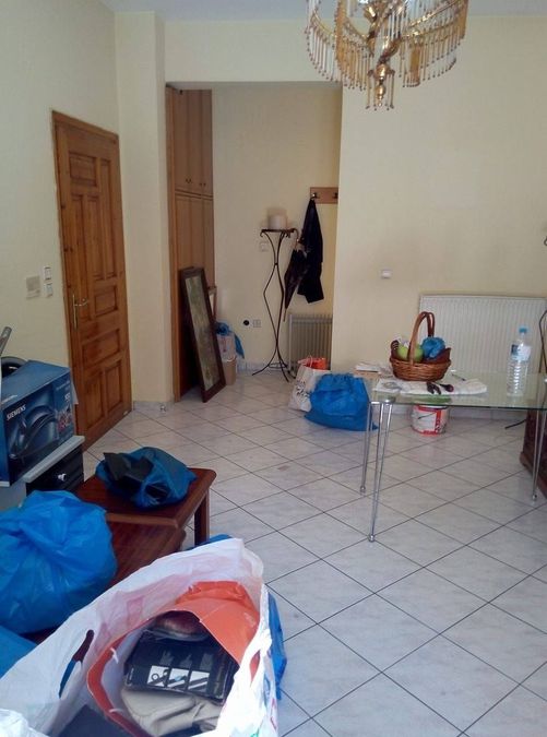 Photo 326327558