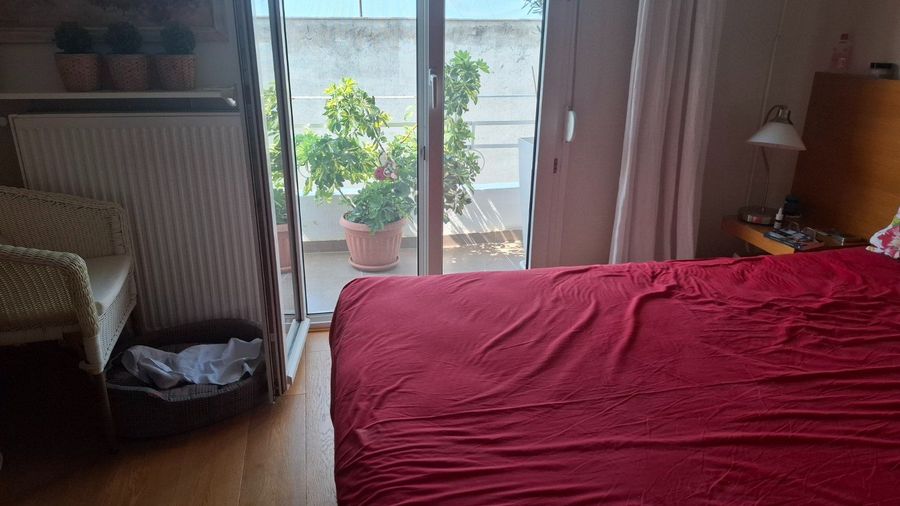 Photo 326536808