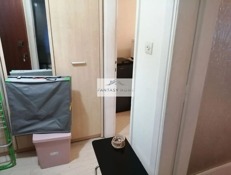 Photo 326631191