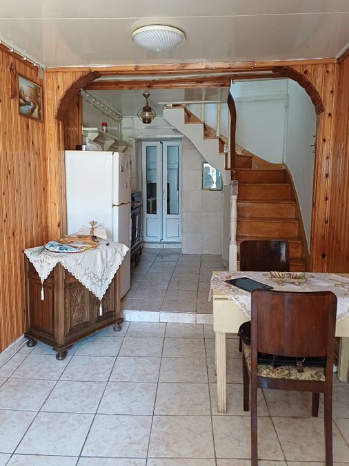 Photo 326783798