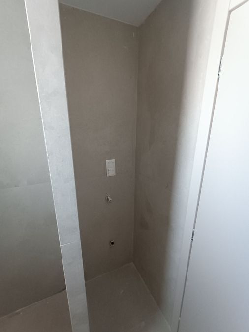 Photo 326993810