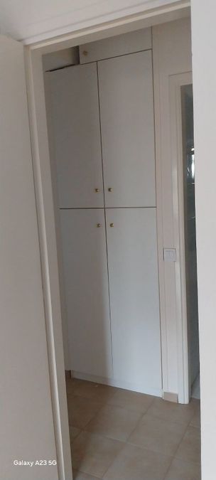 Photo 327029870