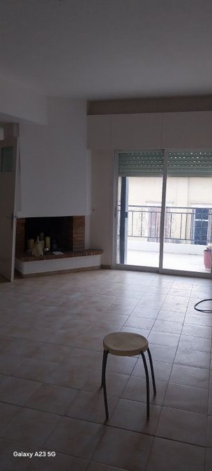 Photo 327029888