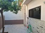 Photo 327074234