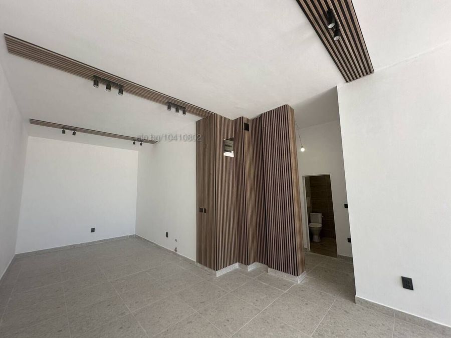 Снимка 327077774