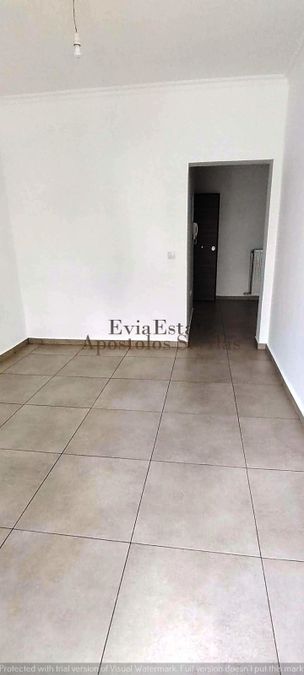 Photo 327384839