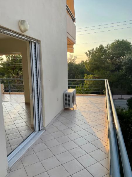 Photo 327508472