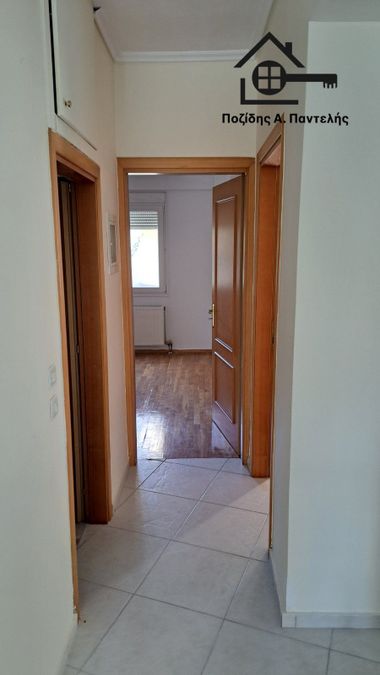 Photo 327527672