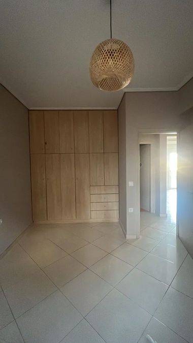 Photo 327691979