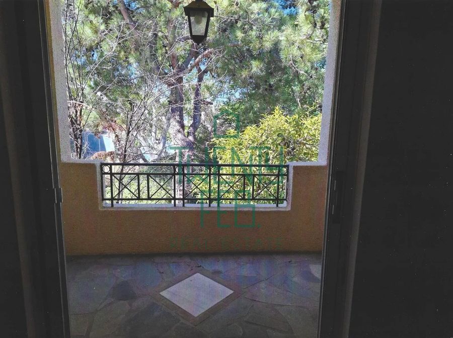 Photo 328297271
